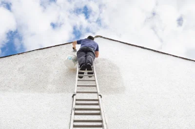 Peinture extérieure au Guislain — façades et ravalement
